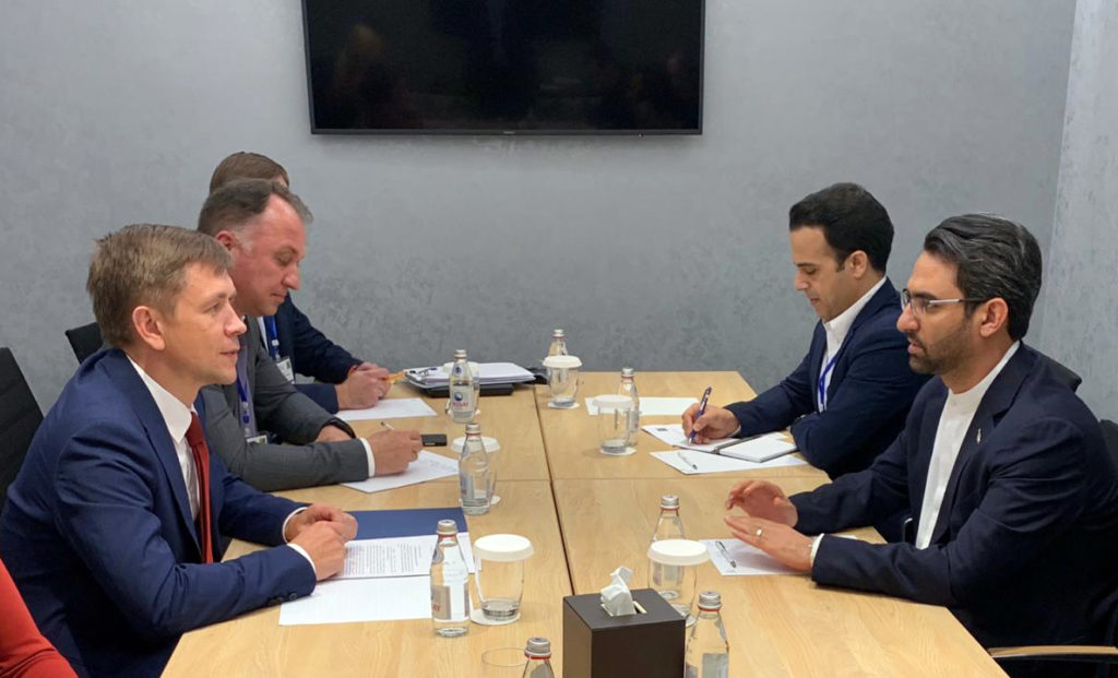 وزیر ارتباطات