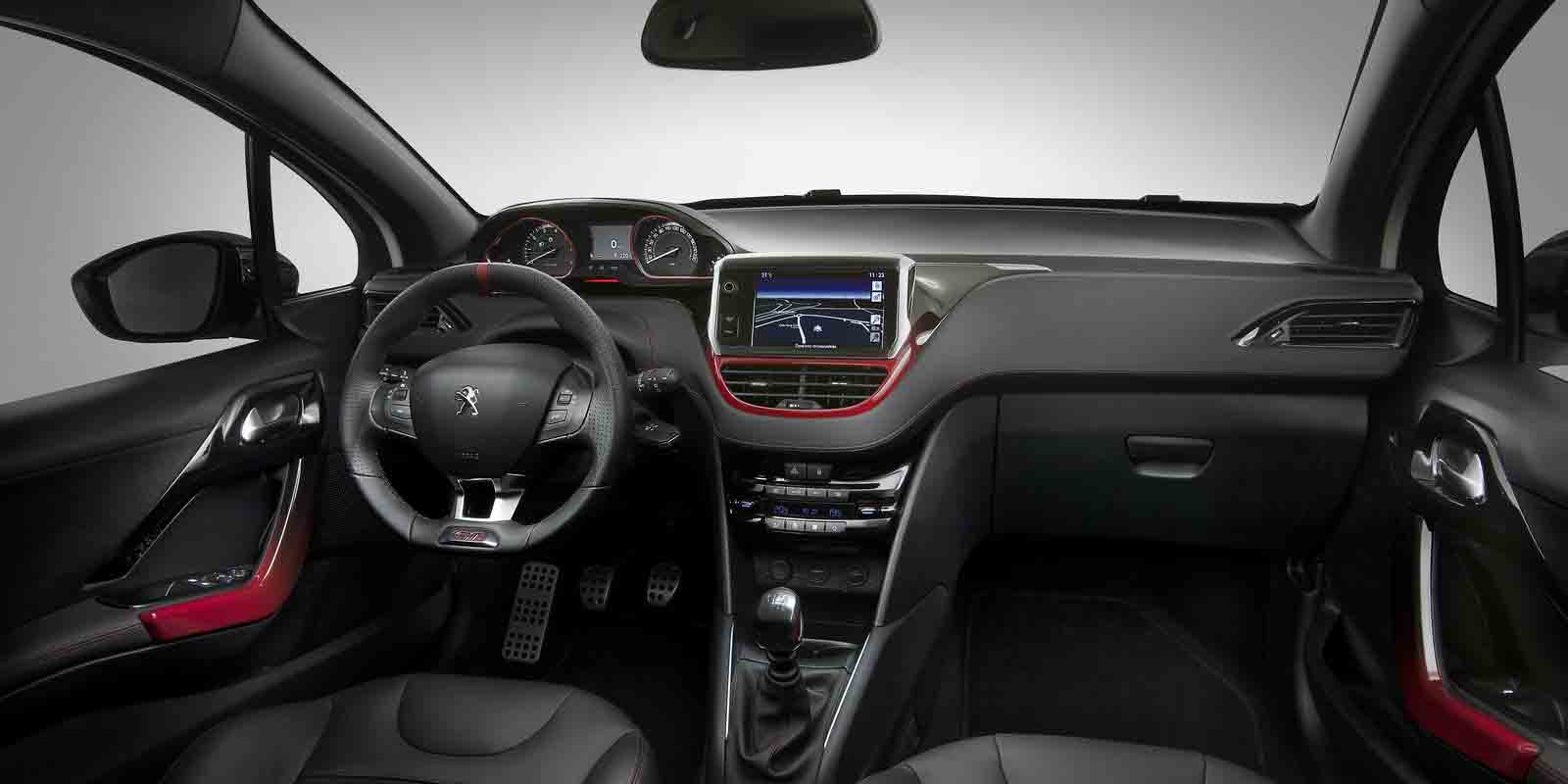 Peugeot-208-GTi_1208_07