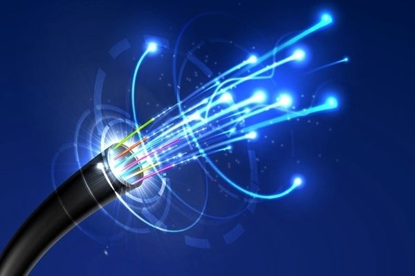 ژاپنی ها رکورد ارتباطات فیبر نوری را شکستند