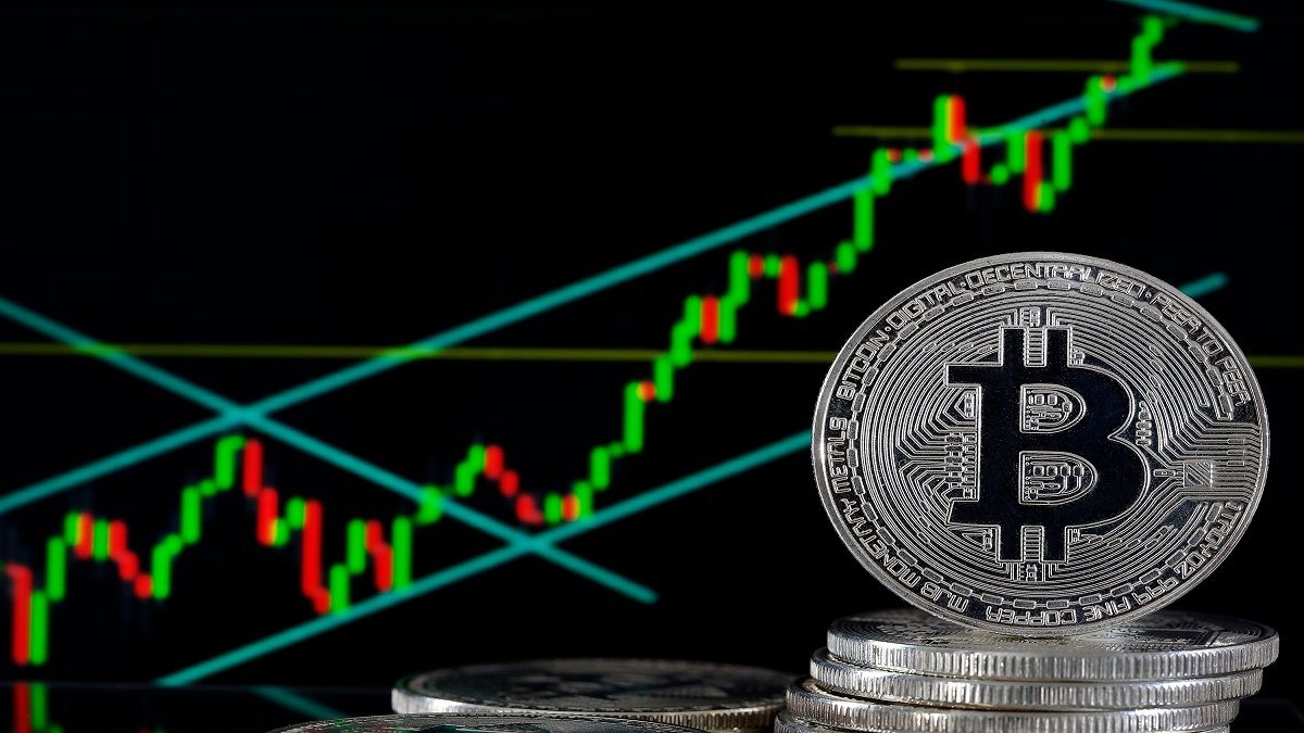 تریدرها آماده نوسان و افزایش قیمت بیت کوین باشند