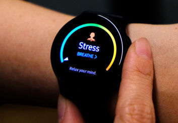 گلکسی واچ اکتیو ۲ با حاشیه لمسی روانه بازار می شود