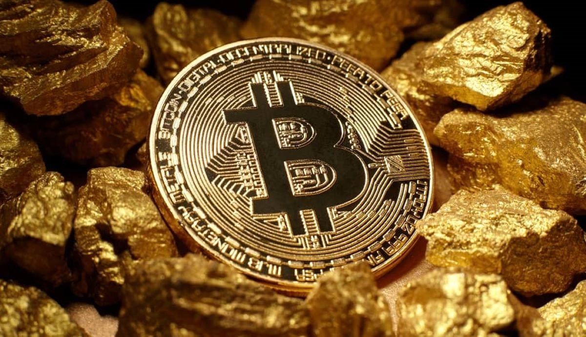 بیت کوین یا طلا، کدام یک بهتر است؟ + نحوه خرید ارز دیجیتال در ایران