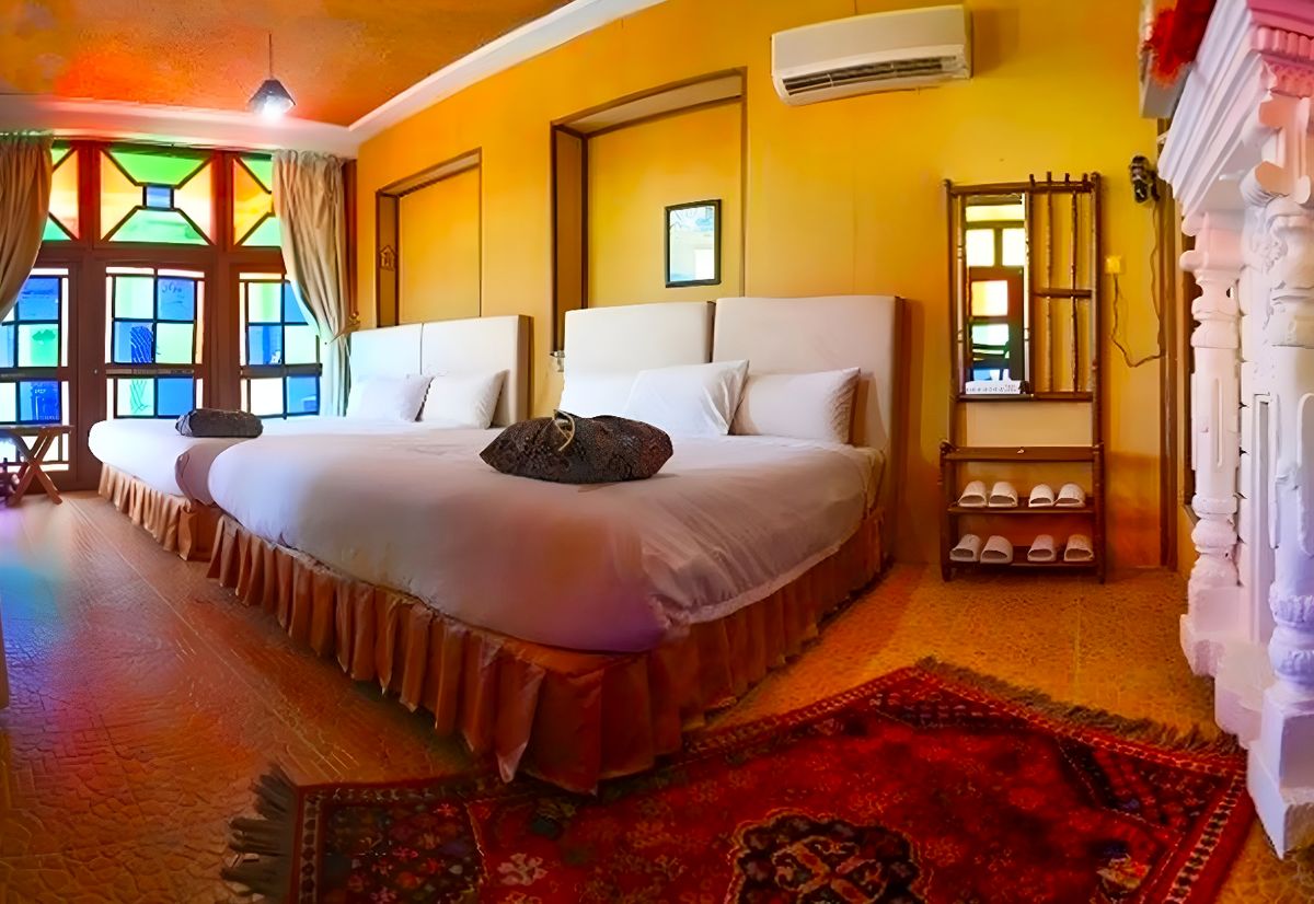 راهنمای کامل رزرو هتل در شیراز با قیمت مناسب