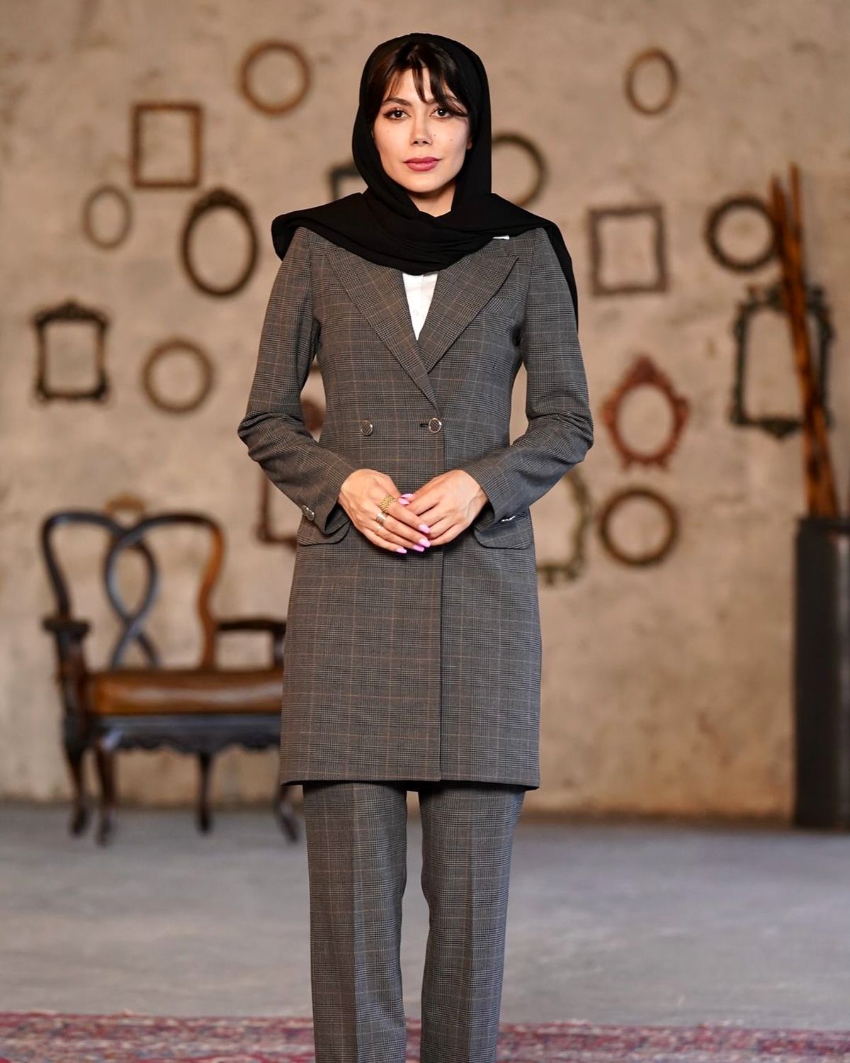 همکاری چندین بانک با یک برند لباس زنانه